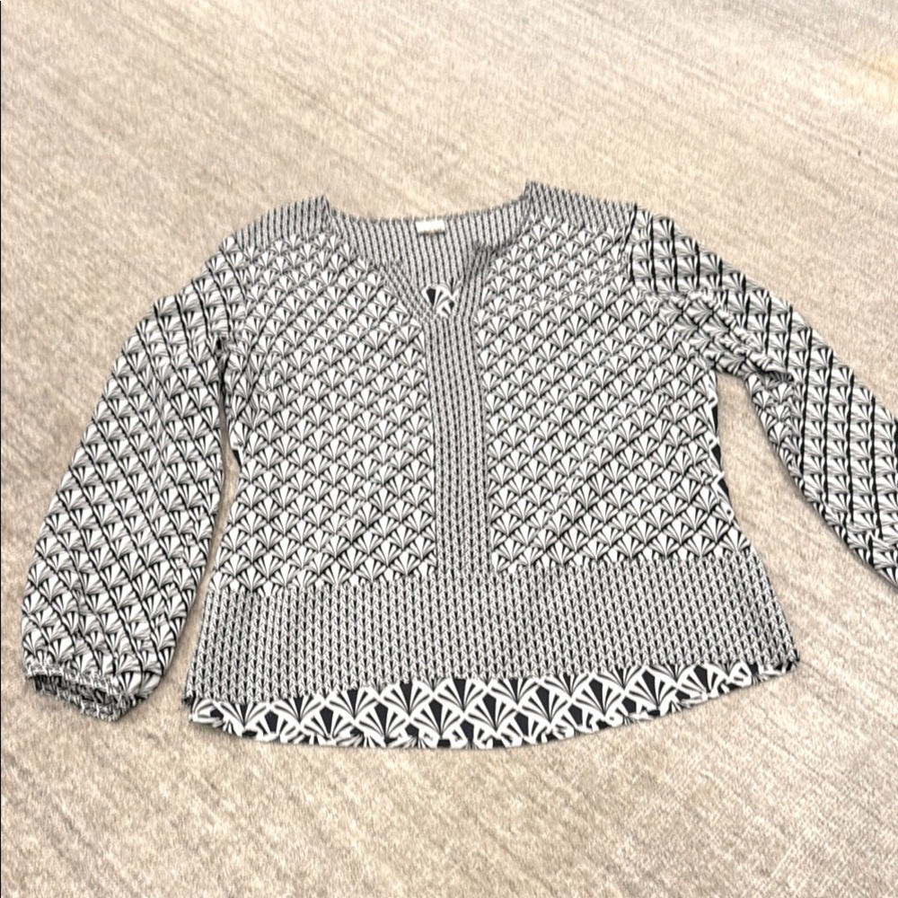 Ecru Black and White Geometric Top size M - Silk